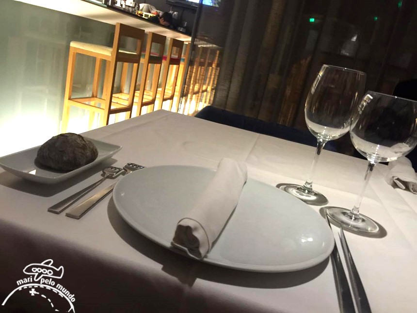 Restaurante Brac em Braga, Portugal - ambiente e mesas