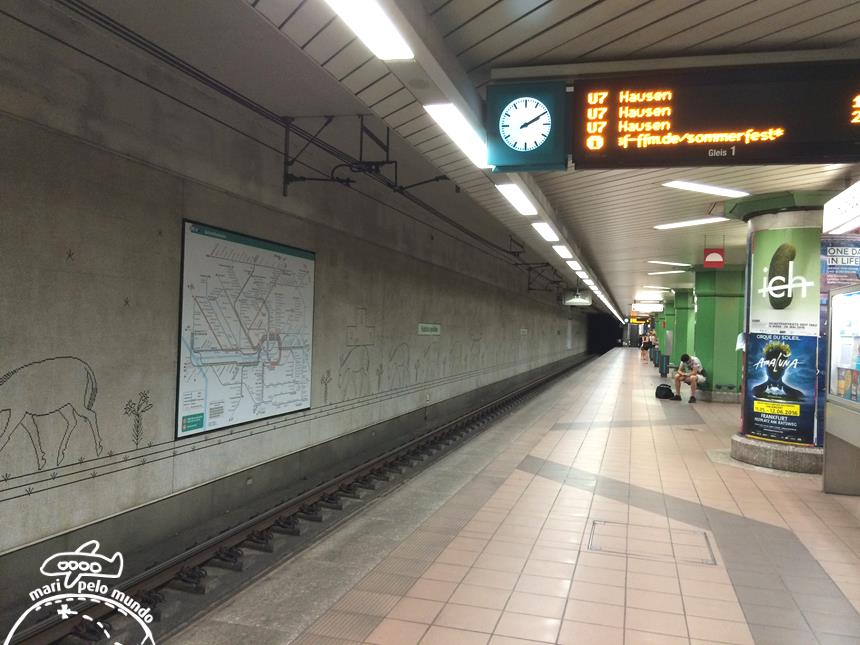 2 - Estacao do metro U-Bahn linha 7