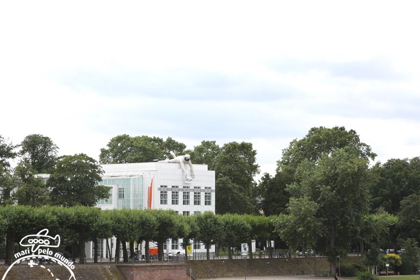 Museum Embankment as margens do Main
