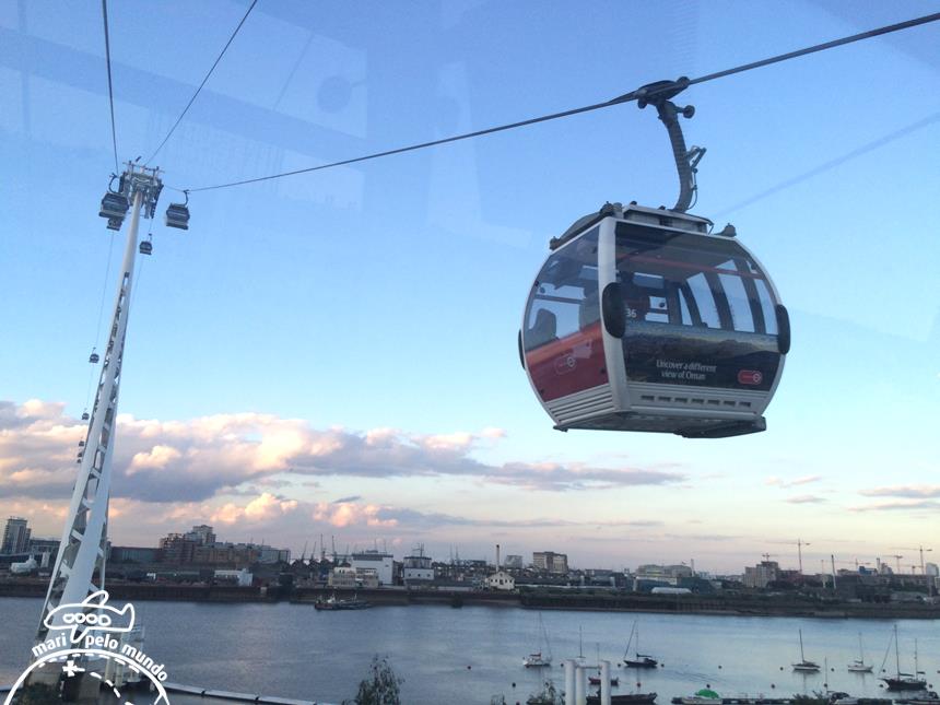 3-emirates-air-line-cable-car-copy