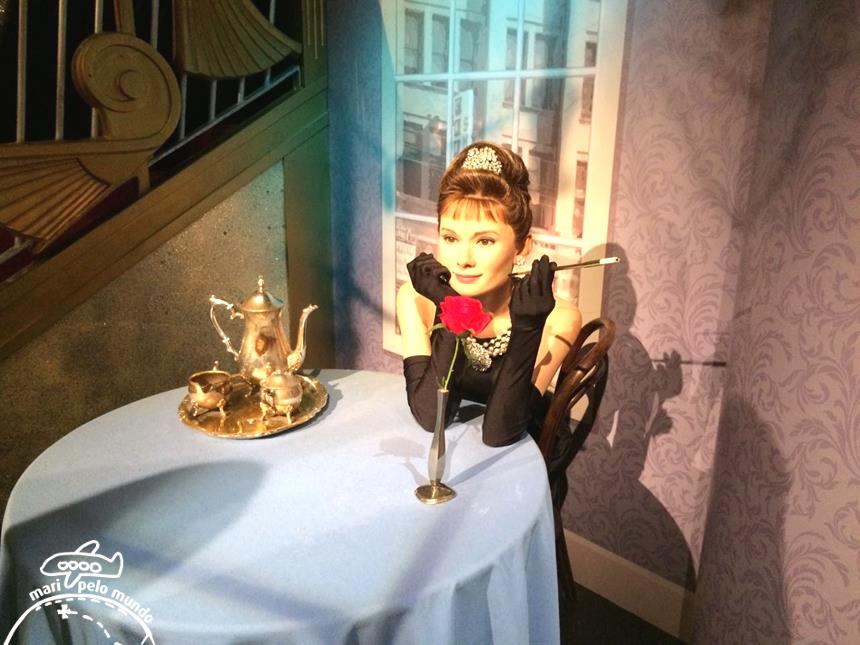 4-audrey-hepburn-breakfast-at-tiffanys-copy