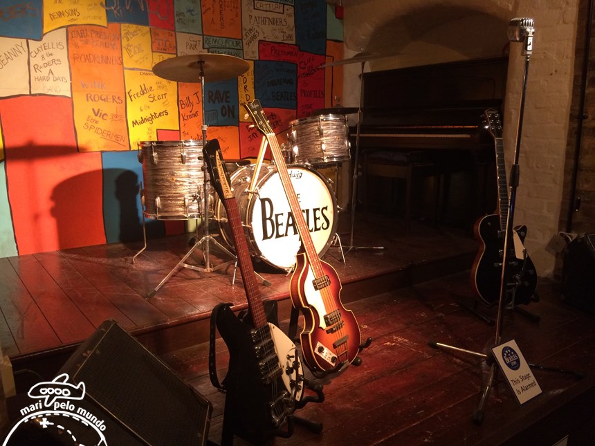 11-o-palco-do-the-cavern-club-copy