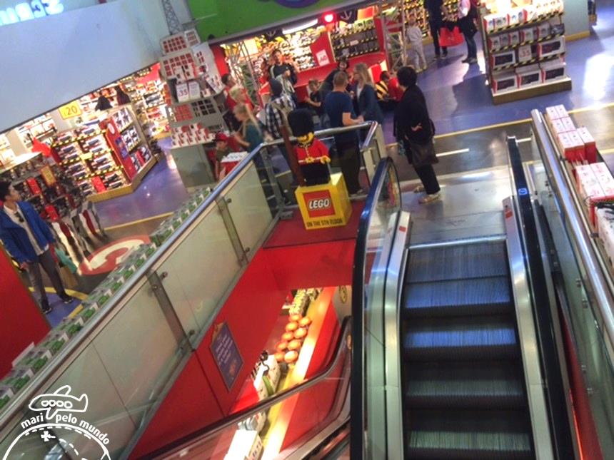 14-hamleys-toys-copy-copy