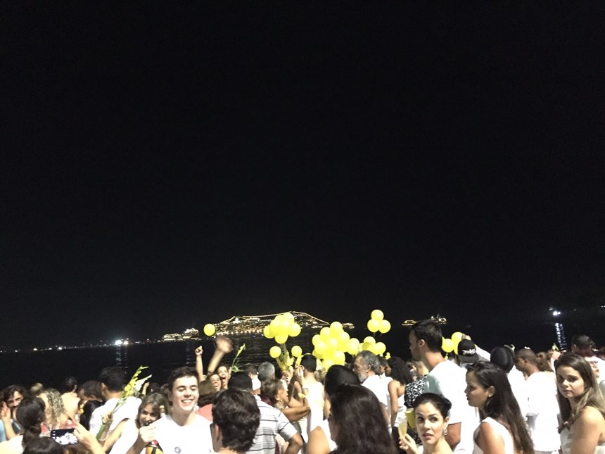 Queima de fotos em Copacabana 2015 