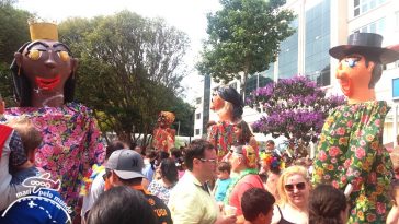 Carnaval infantil no The Square Open Mall