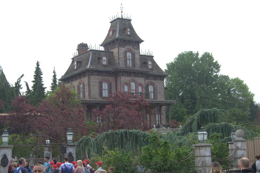 haunted-manor-1-copy-mari-pelo-mundo-viagens-exclusivas-e-de-luxo-em-fam-lia