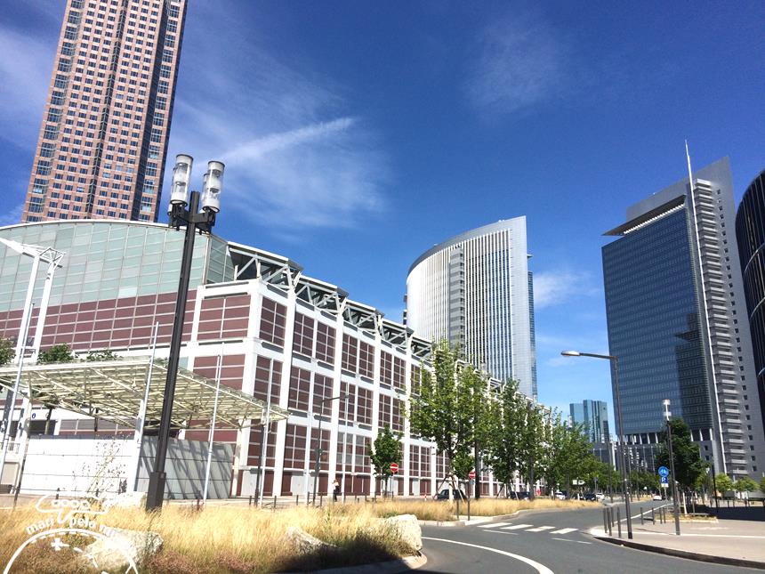 8 - Construcoes modernas na cidade