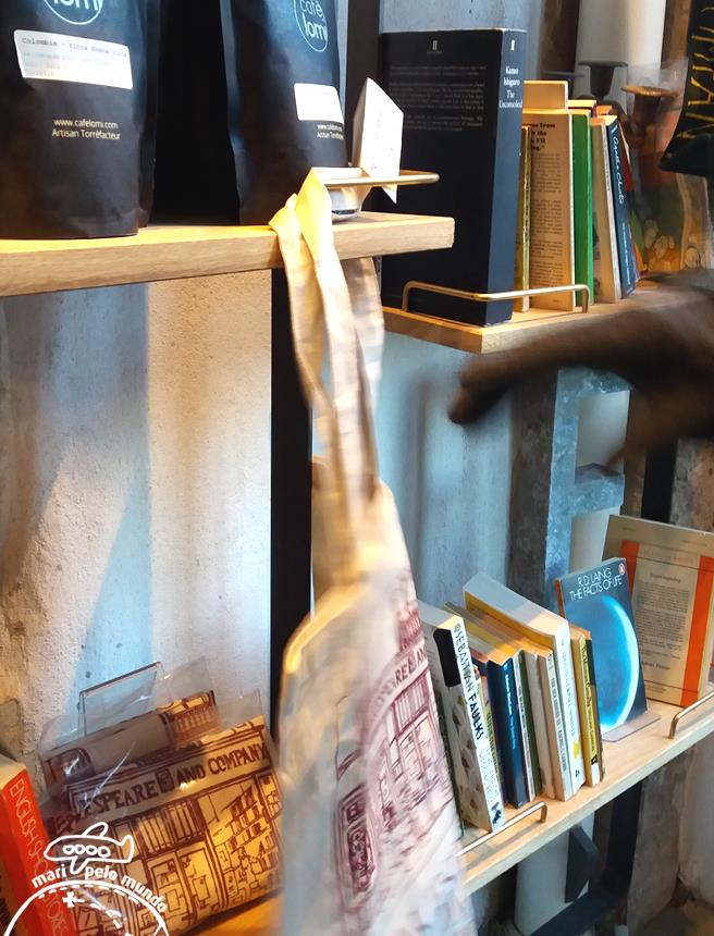 Shakespeare and Company (3)