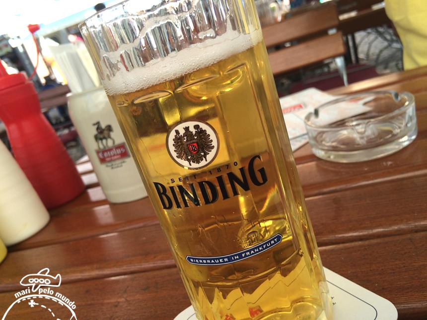 2 - Chope nas mesas ao ar livre (Copy)