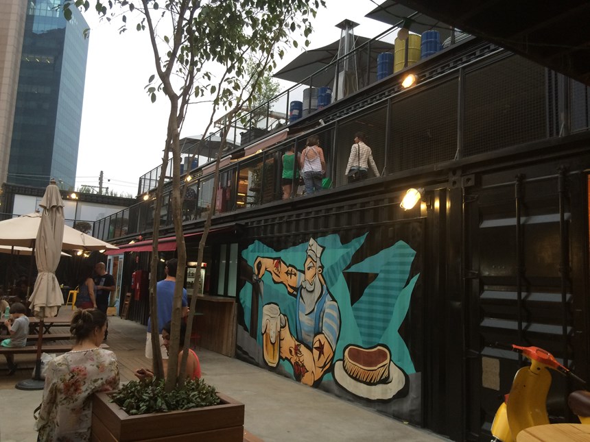 7-o-bar-la-em-cima-copy