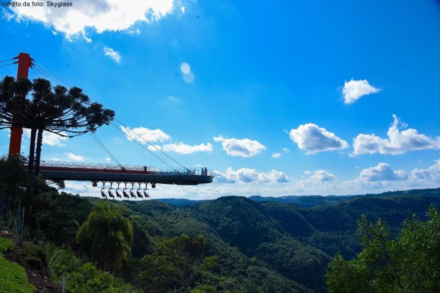 Abusado - Canela com crianças 